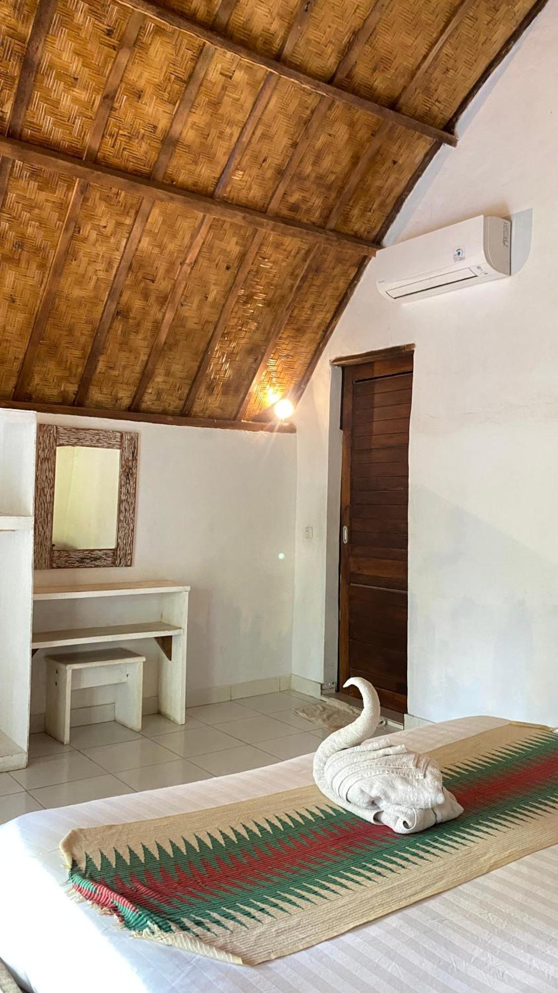 Gelih Bungalow Nusa Penida Batununggul Exterior foto